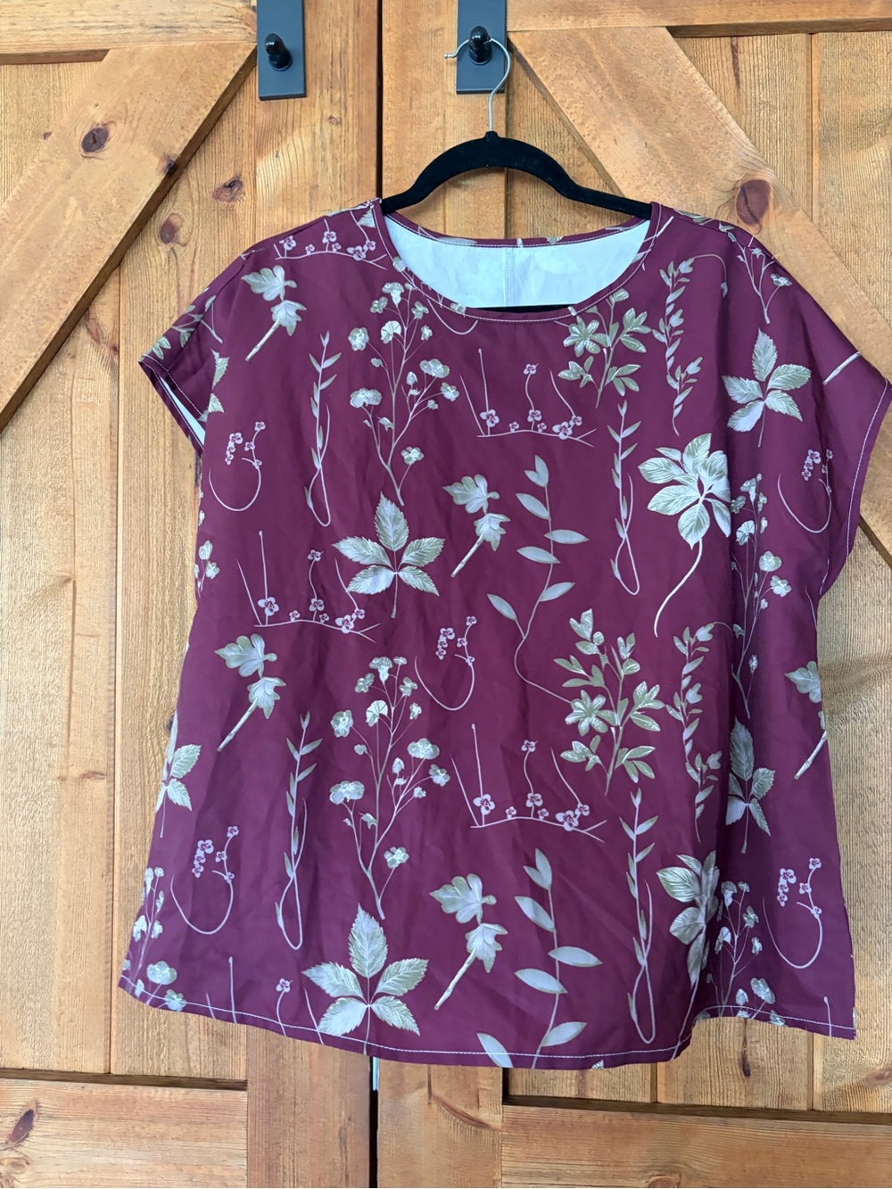 Floral Short-Sleeve Blouse in Burgundy with Cream Print